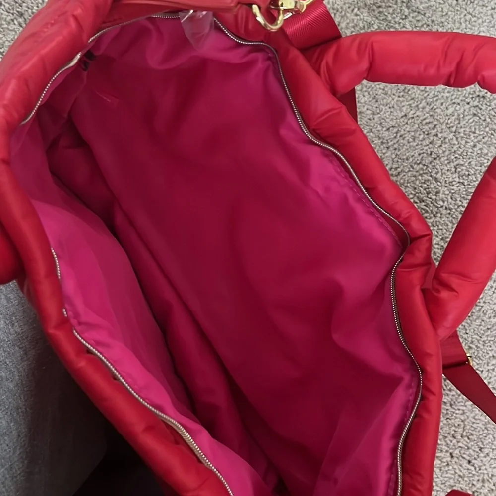 No Brand sleek red